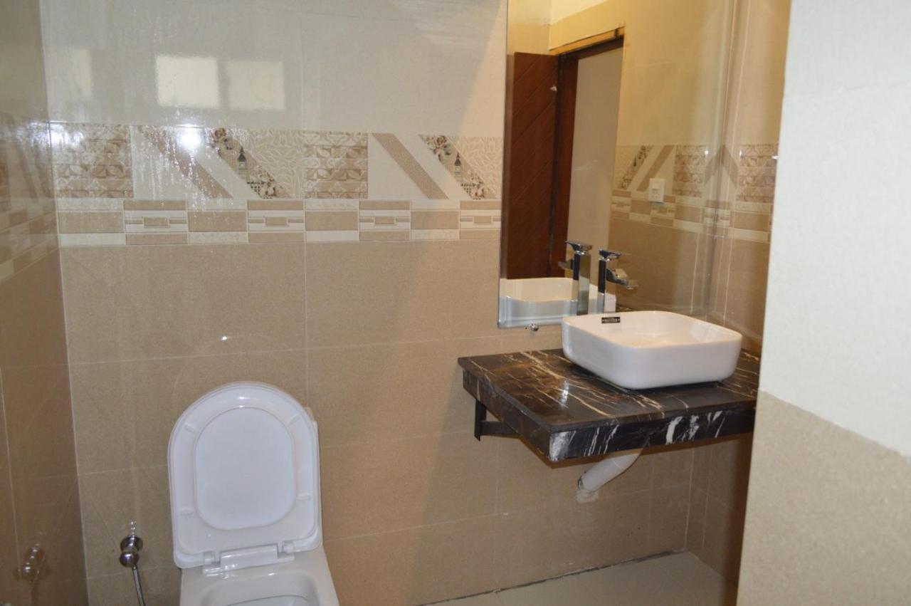 Rose Valet Guest House Islamabad Exterior foto